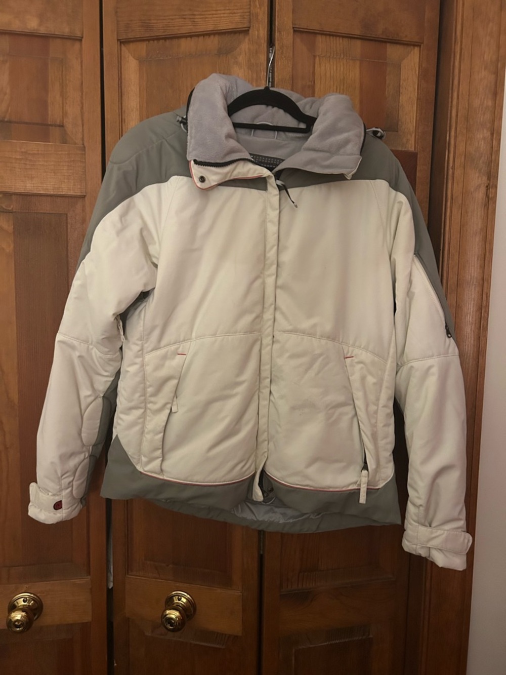 Rossignol Women’s M/L Grey/Cream/Black Cold Weather Ski Skiing Snowboarding Coat